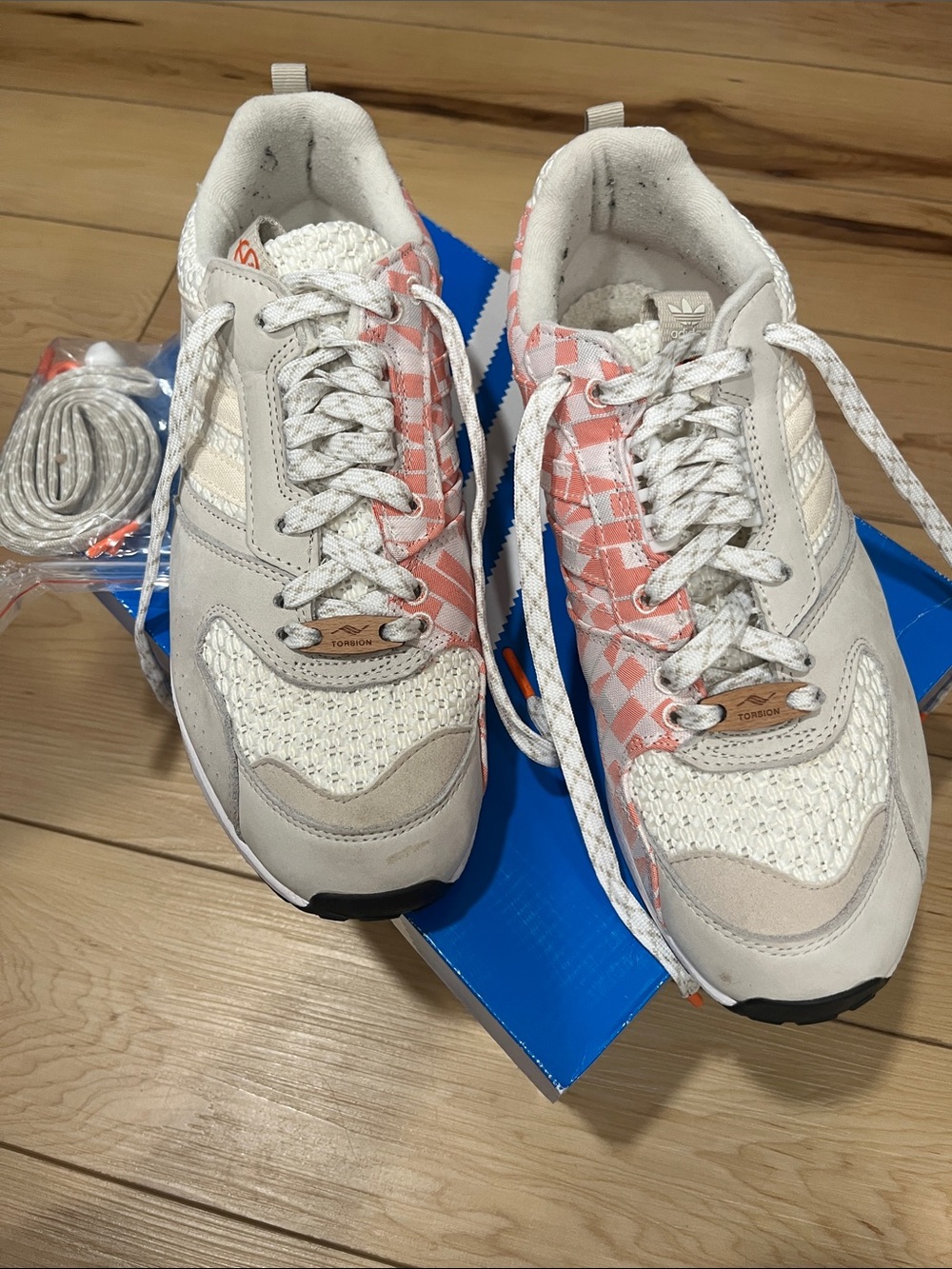 Women's Neutral & Pink Checkered Athletic Sneakers (used)